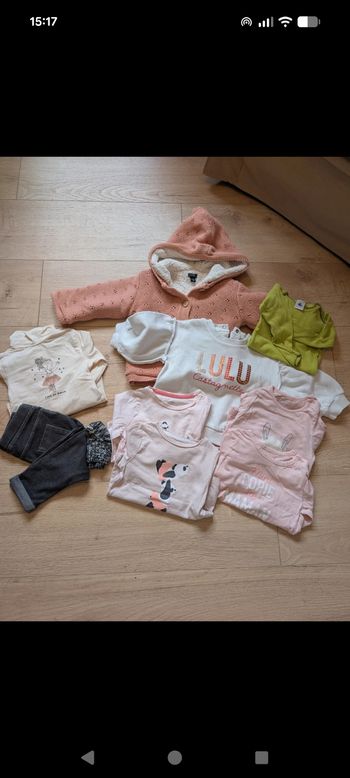 Lot 12 mois fille