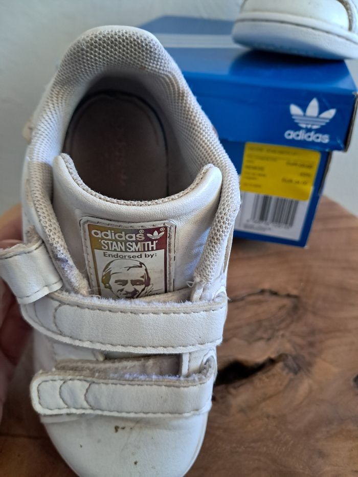 Stan Smith pointure 25 bon état - photo numéro 3