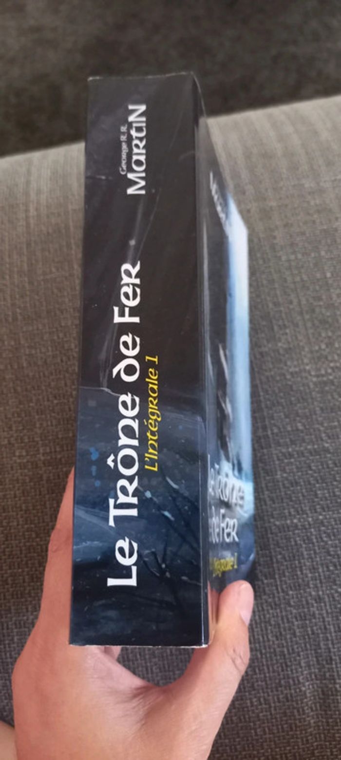 Livre : Le trône de fer, l'intégrale 1 - photo numéro 5