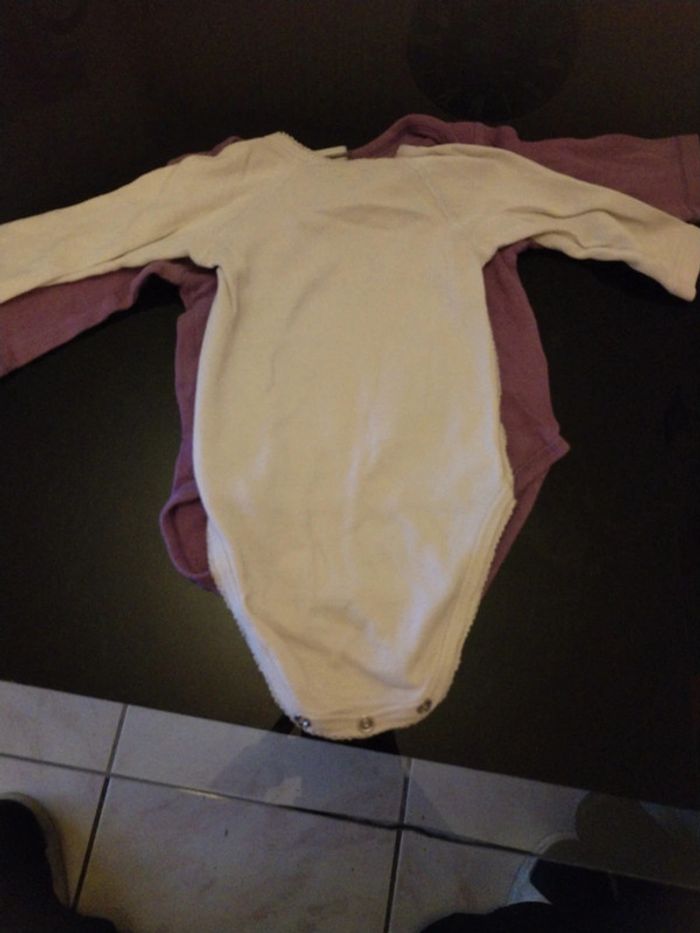 2 bodies - photo numéro 8