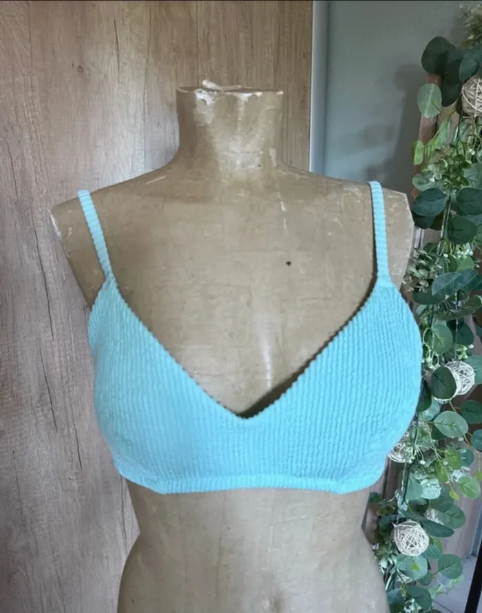 Joli maillot de bain 2 pièces gaufré vert menthe - photo numéro 2