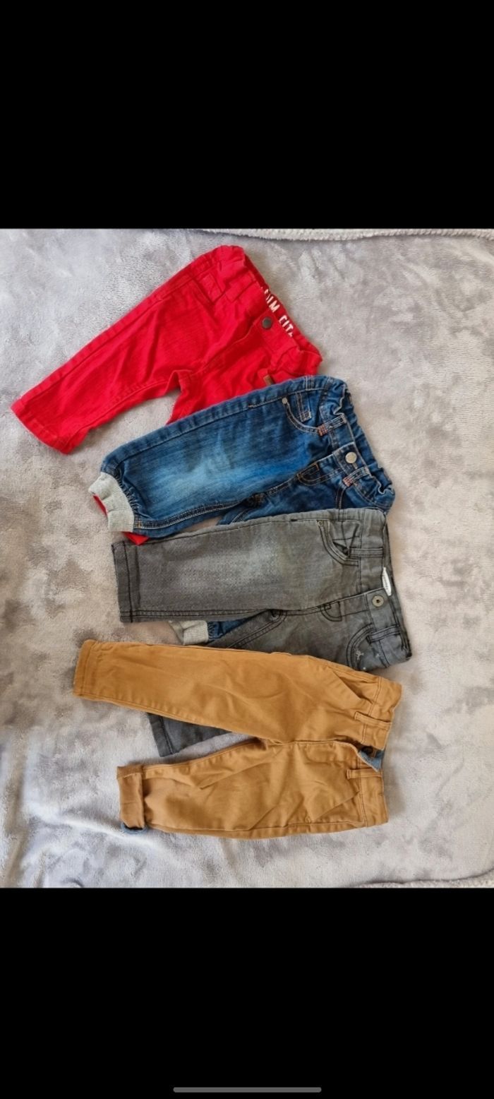 Lot 4 pantalons 6 mois