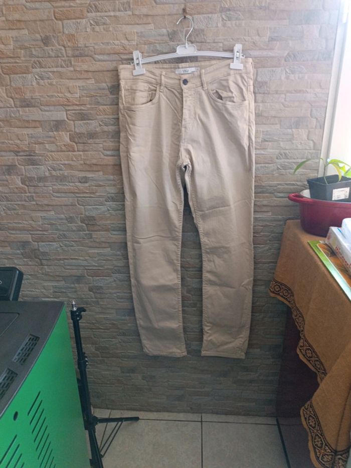 Jean beige Celio 42 - photo numéro 1