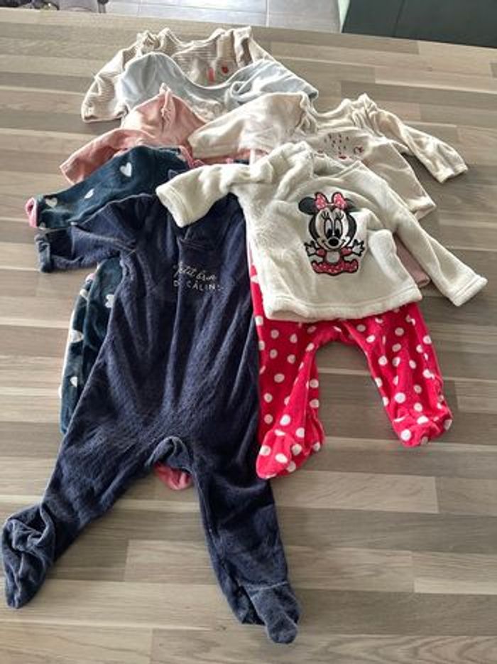 Lot fille 9 mois 41 pièces - photo numéro 8