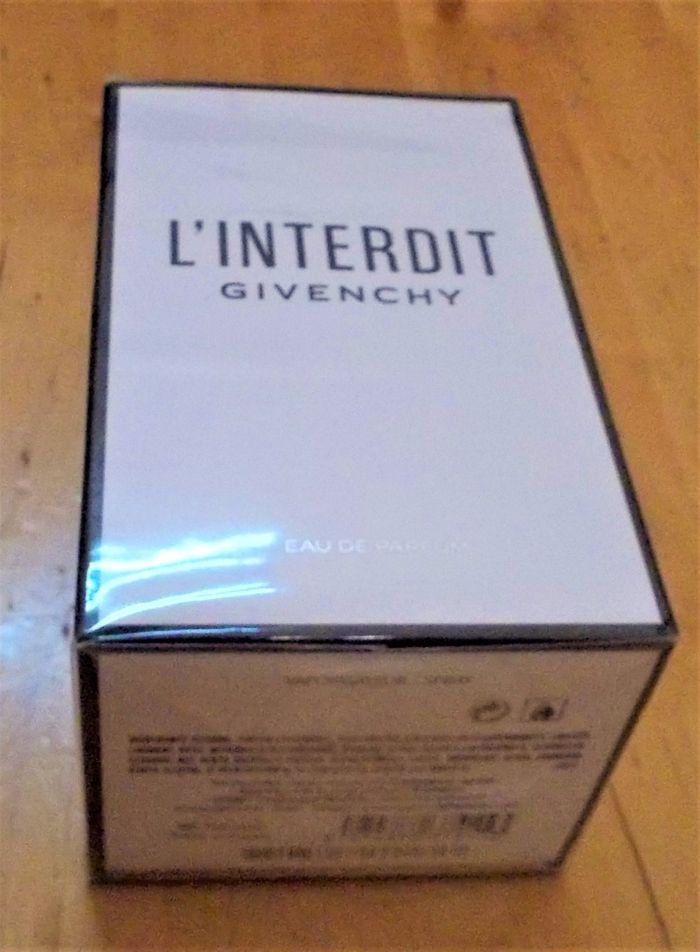 Parfum GIVENCHY "L'Interdit" - photo numéro 3