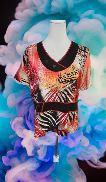 Tee shirt a motifs, Christine Laure, taille 42