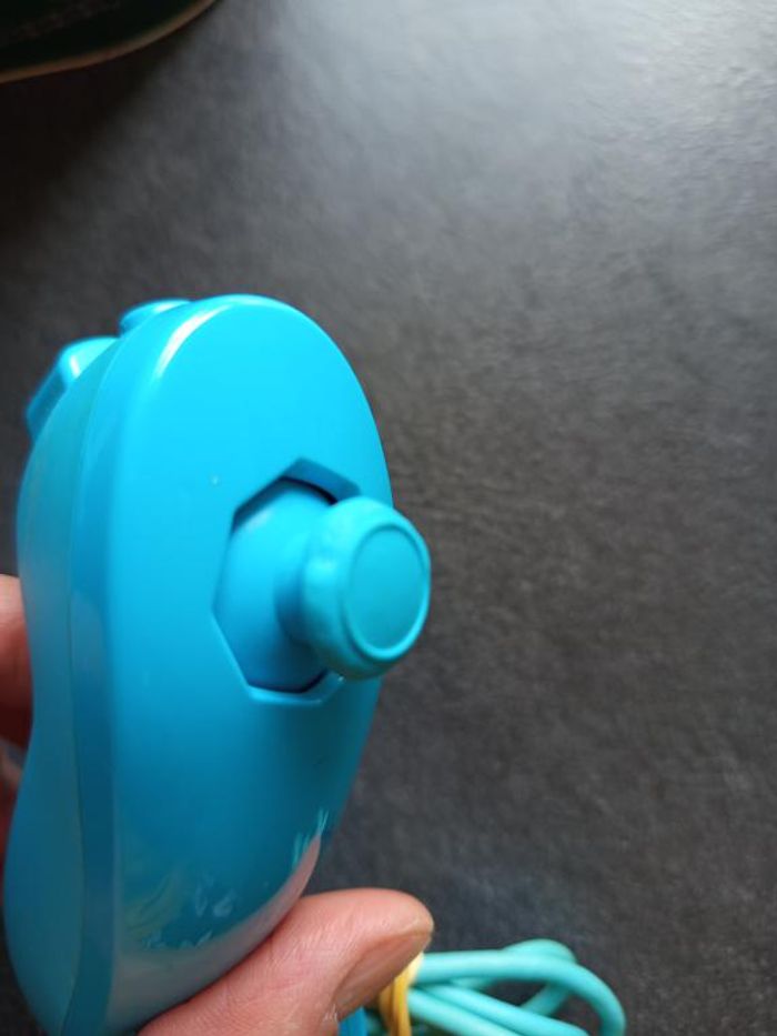 Nintendo - Wii - Nunchuk - photo numéro 4
