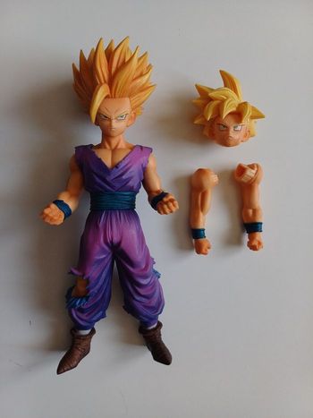 Figurine Dragon Ball Z Son Gohan Super Saiyan.