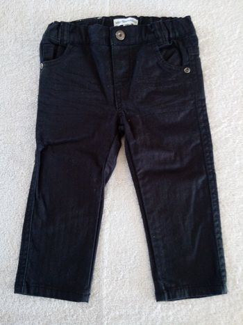 Jean noir Vertbaudet 9-12 mois (réf perso M10)(familleac72)