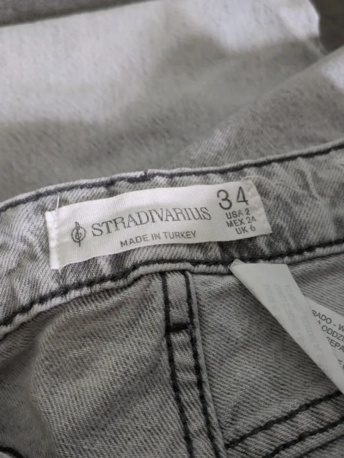 Jean Stradivarius – Taille 34 – Gris tendance - photo numéro 4