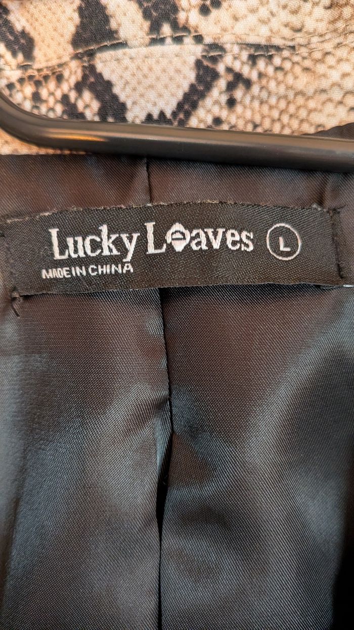 Veste chic  motif reptile - photo numéro 2