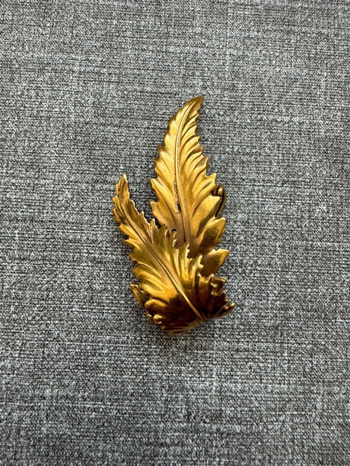Broche clip