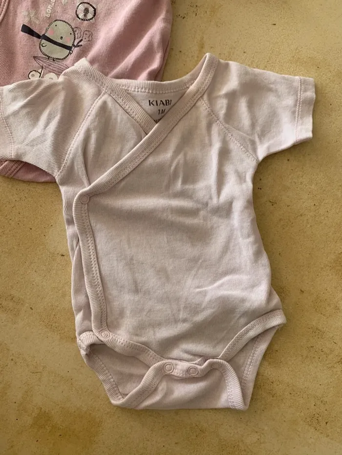 Lot de 5 bodys 1 mois fille - photo numéro 5
