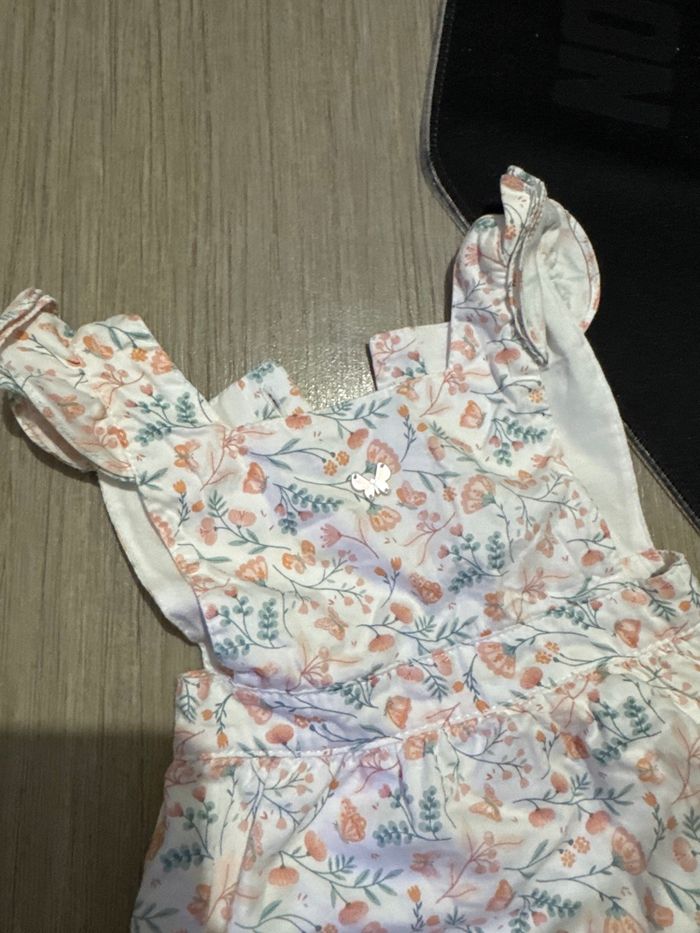 Barboteuse fille sergent major comme neuf 1 mois - photo numéro 2