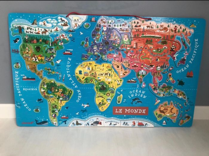 Puzzle carte du monde magnétique : Achat occasion | Puzzles Janod Bois ...