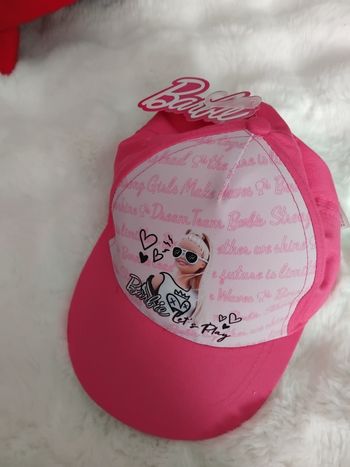Casquette fille Barbie neuf, taille 54