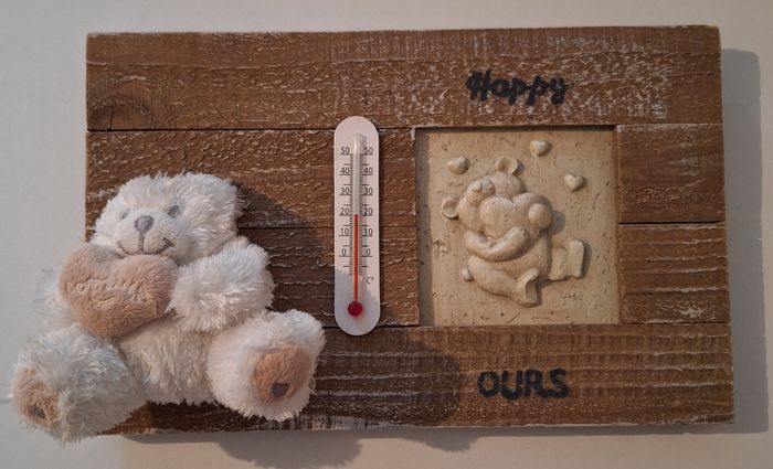 Superbe cadre en bois pour chambre d'enfant avec thermomètre
