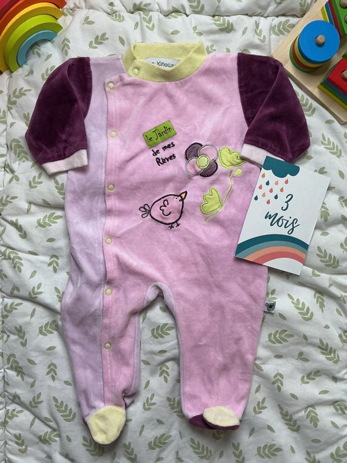 pyjama grenouillère en velours rose et violet les kinousses 3 mois ouverture devant - photo numéro 2