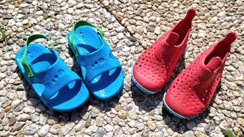 Lot de 2 paires de scandales : Parfaits pour la piscine ou la mer