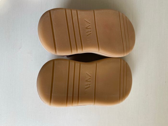 Lot de 2 paires de chaussures Zara T 18 - photo numéro 4