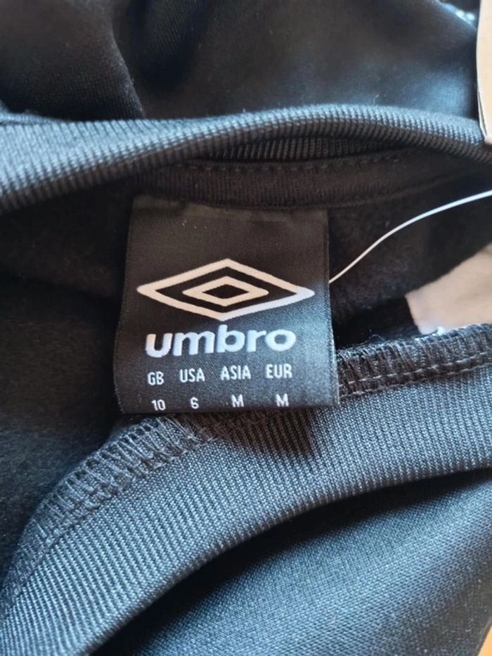 Sweat Été. Umbro. (A35) - photo numéro 7