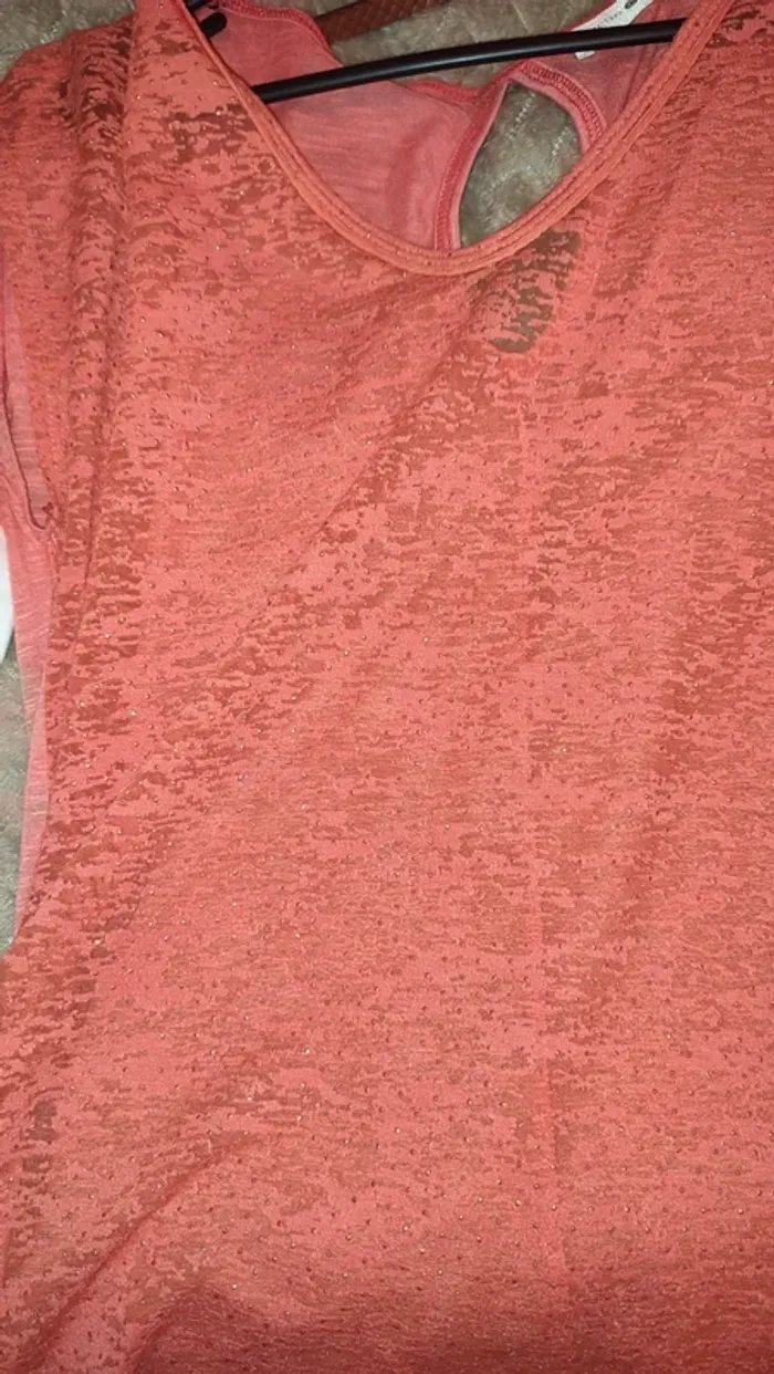 T-shirt corail cache cache leger - photo numéro 4