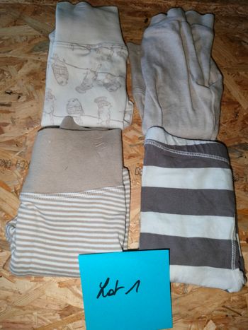 Lot 4 pantalon 1 mois 54