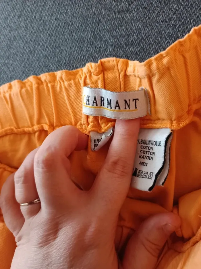 Short orange taille 40 - photo numéro 2