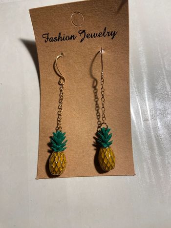 Boucles oreilles longues ananas
