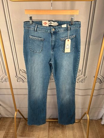 Jean taille haute évasé Lee Cooper W32 L 34 neuf