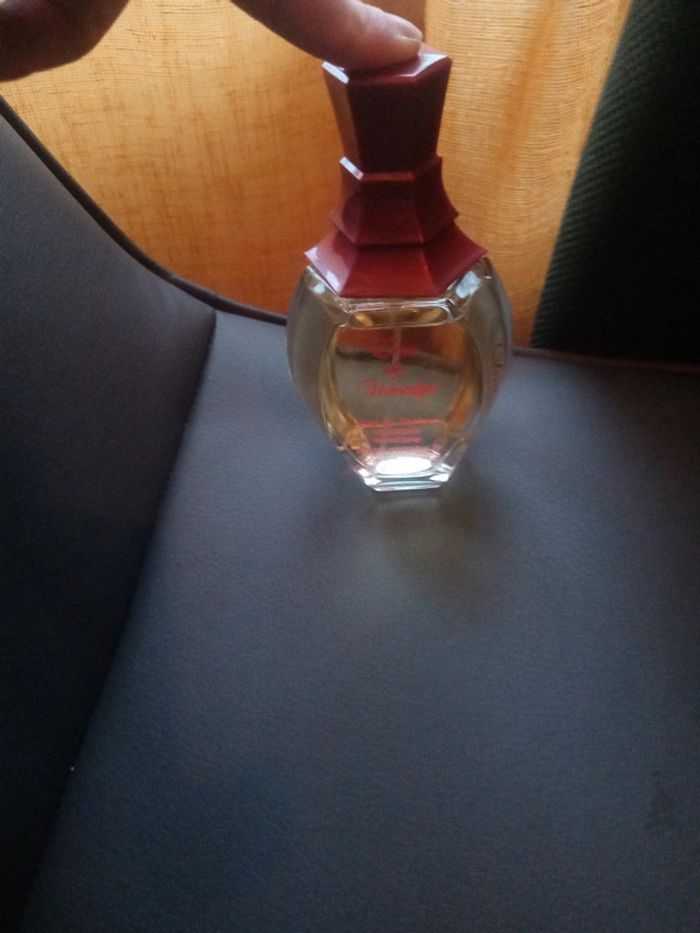 Eau de versalys parfum femme la petite robe noire - photo numéro 2