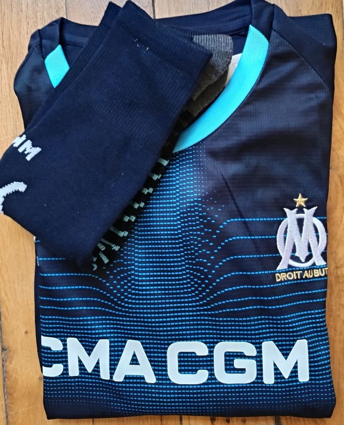 Marseille 2026 kit complet 14 ans avec patch - photo numéro 4