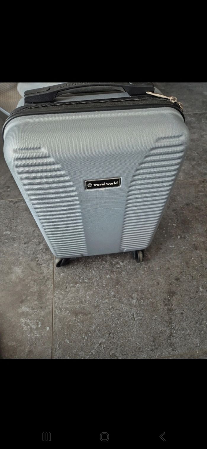 Petite valise cabine