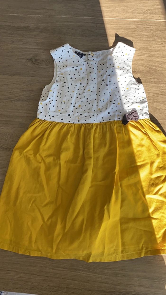 Robe jaune