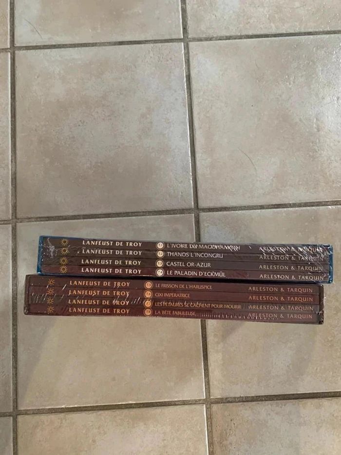 lanfeuts de troy lot de 2 coffrets soit 8 bd - photo numéro 2