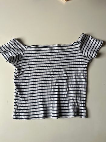 Top épaules dégarnies