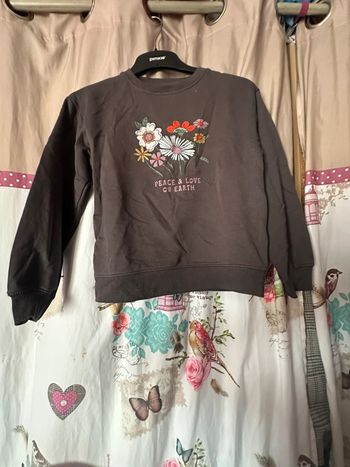 Pull gris