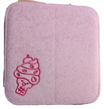 Coffret velours violet pour dessinateur futé remplie de crayons, feutres, règle...