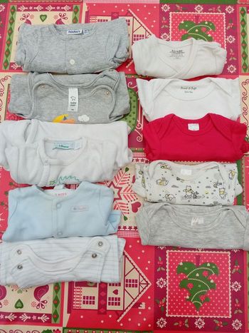 Lot de vêtements naissance