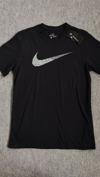 T-shirt Nike
