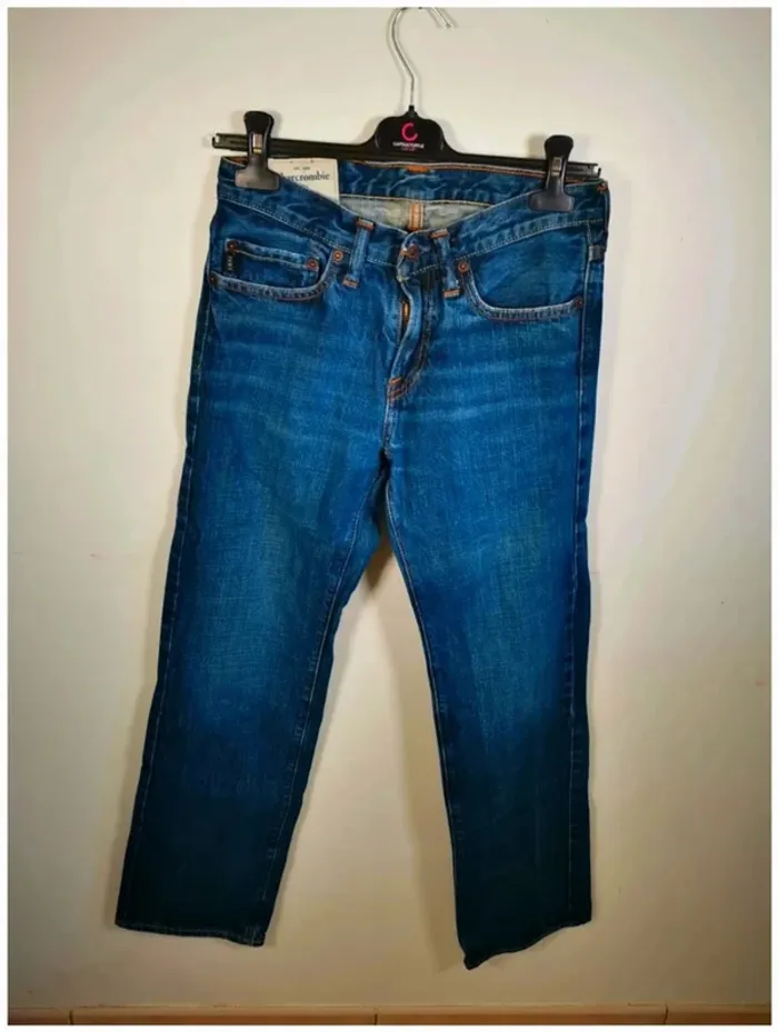 C33 jeans marine Abercrombie 16 ans