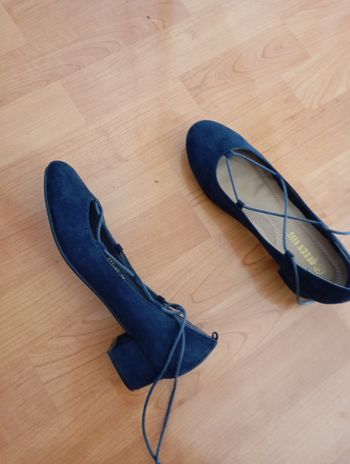 chaussures babies à lacets 