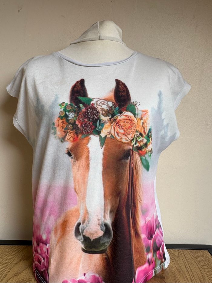 T-shirt fille taille 146/152 - photo numéro 2