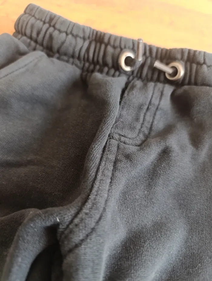 Jogging garçon taille 3 ans - photo numéro 2