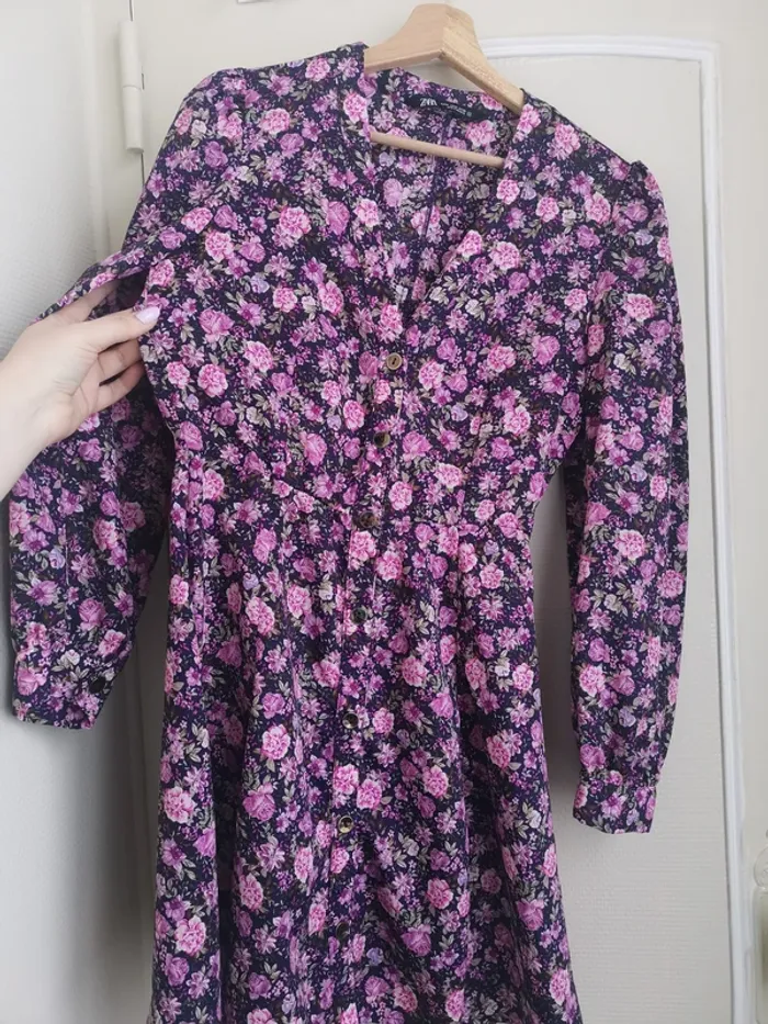 🍙 Robe fleurie romantique mauve taille M - photo numéro 3