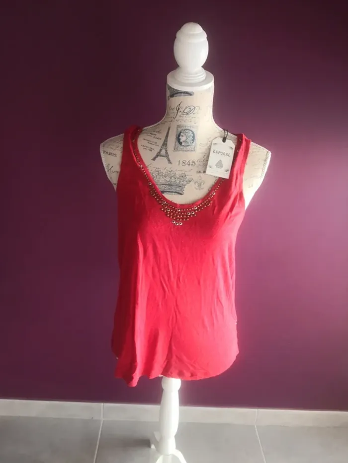 Débardeur rouge taille 36 Kaporal neuf