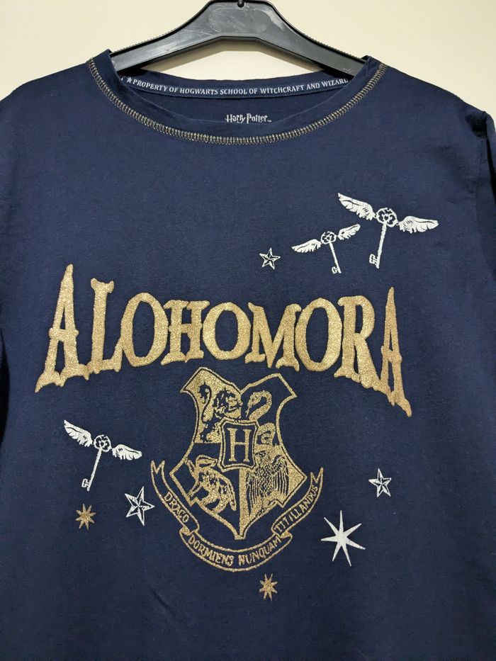 Magnifique tee shirt pyjama Harry Potter bleu et doré. Taille S - photo numéro 3