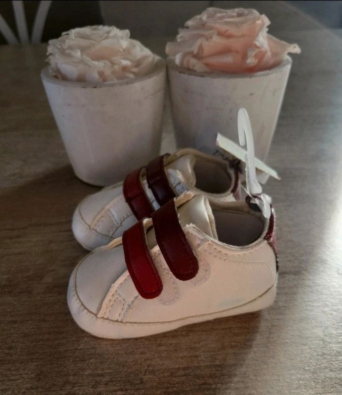 Chaussure bébé taille 17 - photo numéro 2