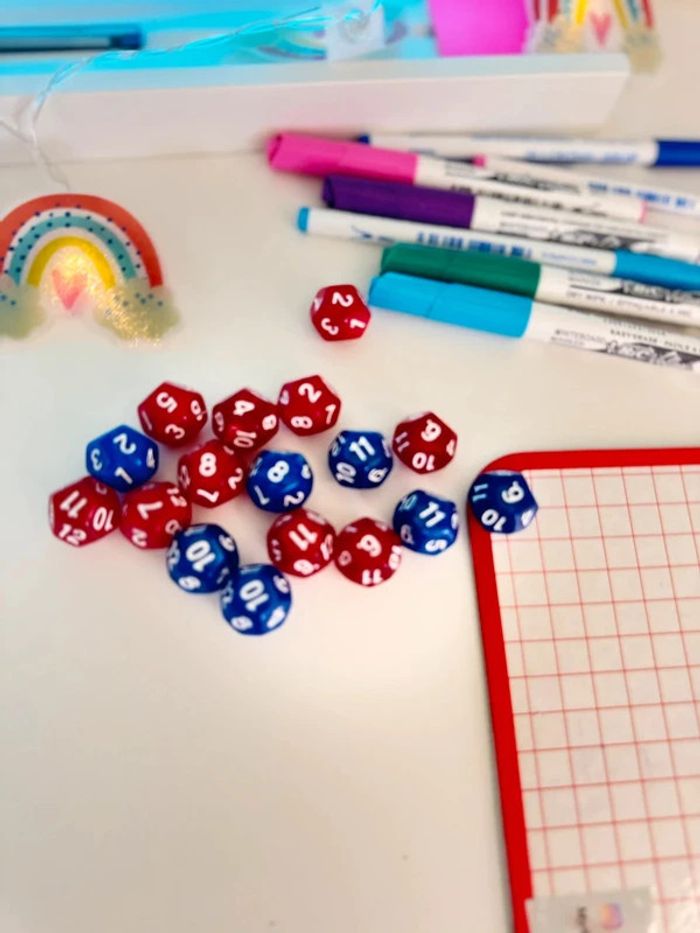 Dé à 12 faces numérotés de 1 à 12 : Jeux mathématiques - photo numéro 2