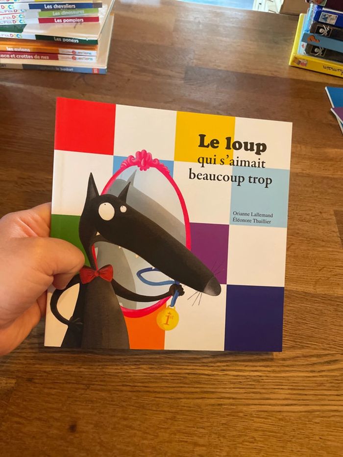 Livre P’tit Loup Ma bibliothèque du Loup - Le loup qui s’aimait beaucoup trop - photo numéro 7